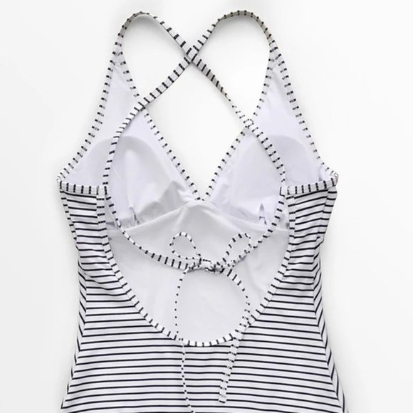 Cupshe - Black and White Stripe One-Piece - Picture 3 of 5